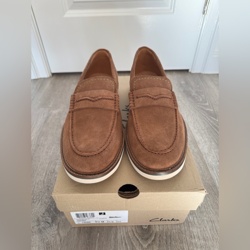 Clarks Atticus Lt Slip Loafers Cola Suede Size 9.5 Mens